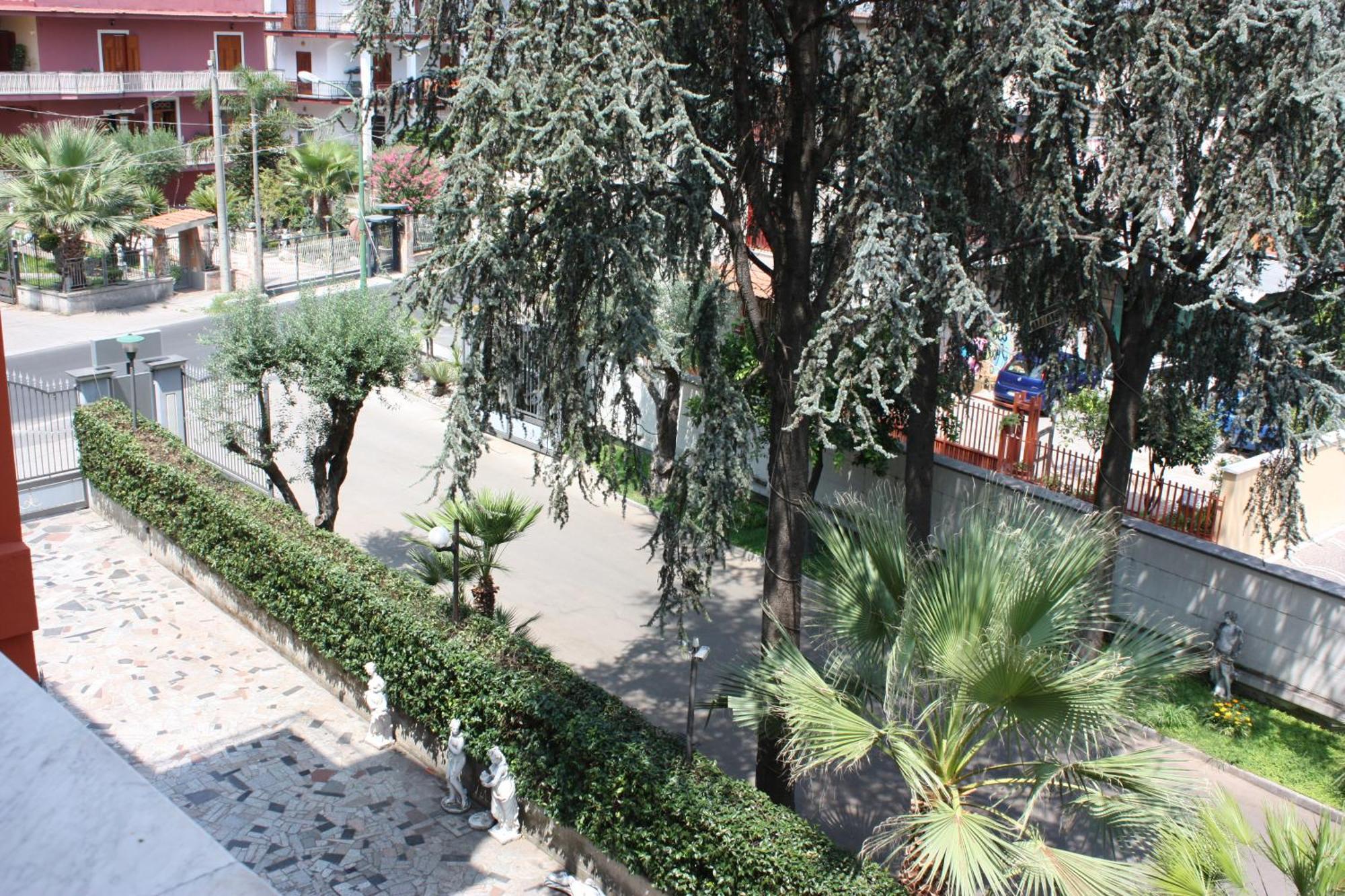 Hotel Il Giardino Degli Aranci Nola Bagian luar foto