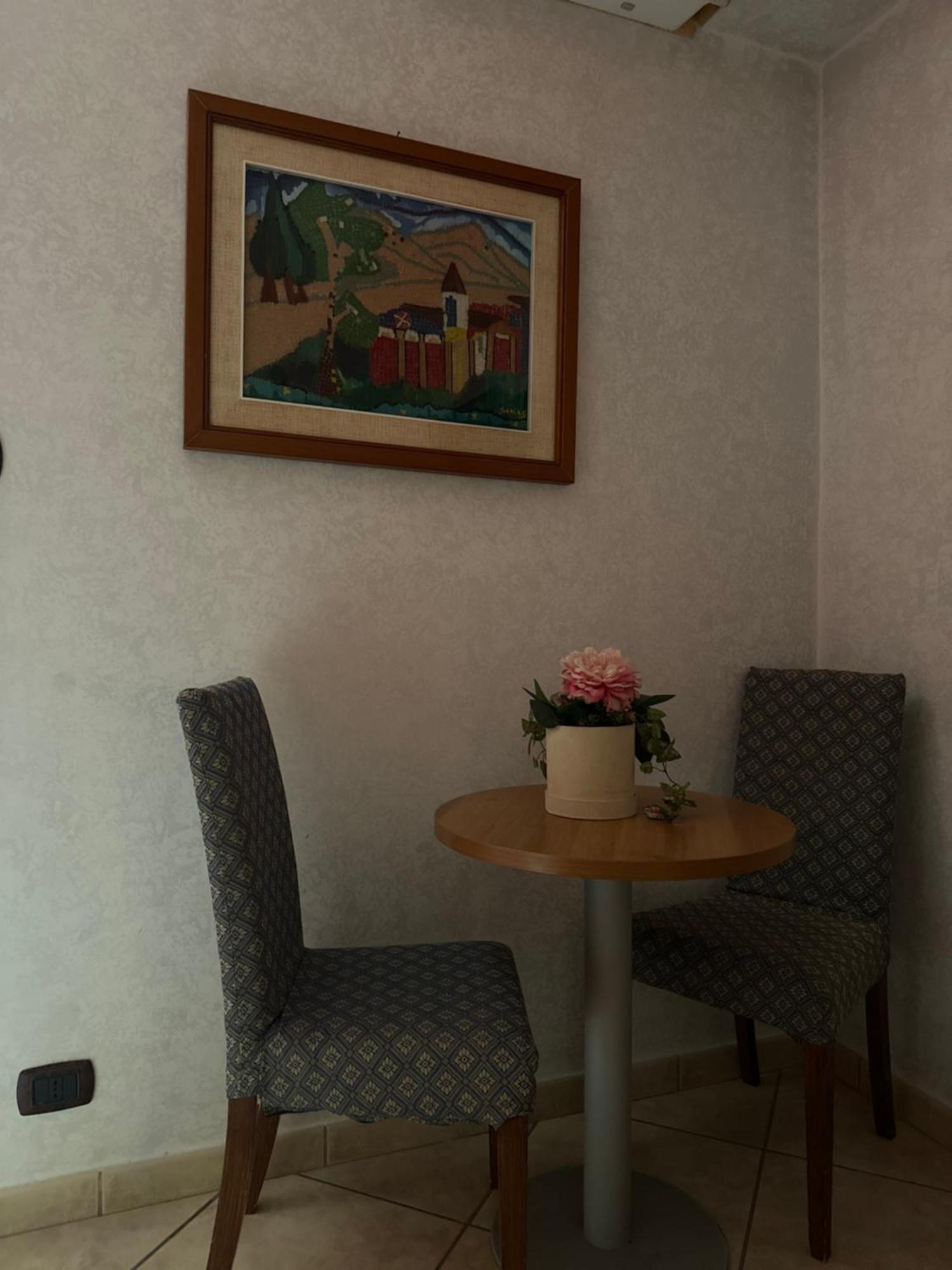 Hotel Il Giardino Degli Aranci Nola Bagian luar foto